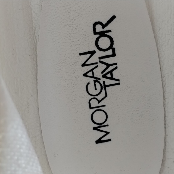 Two for 1 price white size 37 Morgan Taylor slip-ons gray Tommy Bahama 7 - Picture 5 of 6